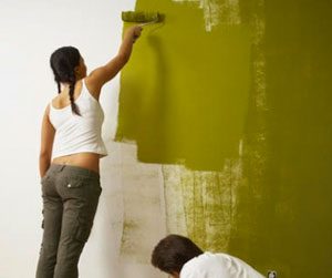 Какую выбрать краску для стен фото покраска стен валиком. 